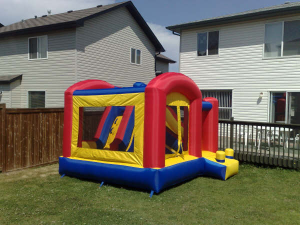 Nice Birthday Rental- Calgary NW